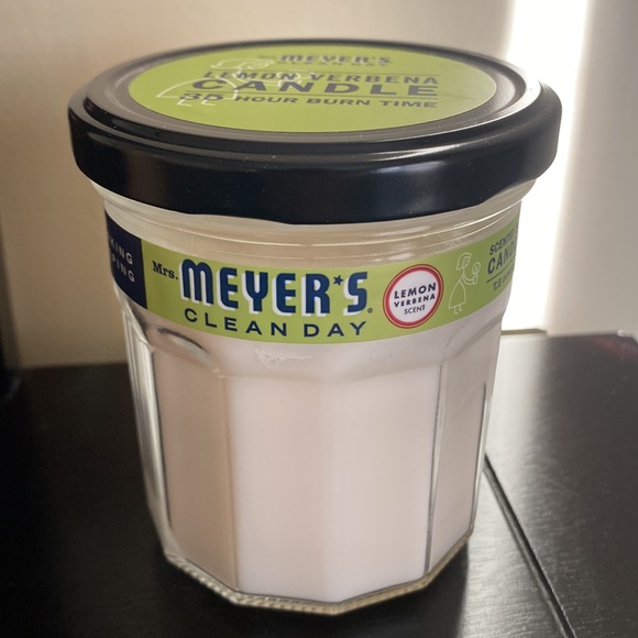 Mrs. Meyers Clean Day Candle - Picture 2 of 4